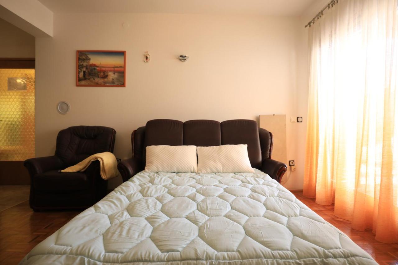 Apartmani Lovorka Punat Exterior photo