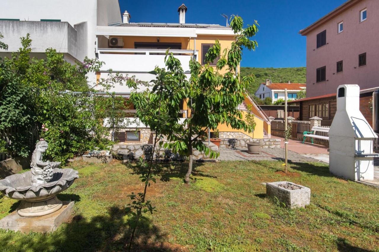 Apartmani Lovorka Punat Exterior photo