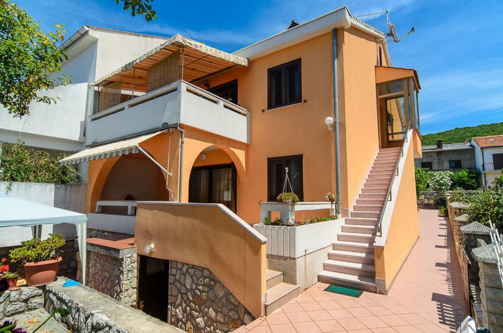 Apartmani Lovorka Punat Exterior photo